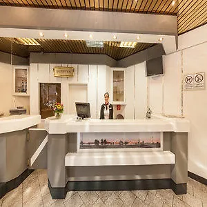 Hotel An Der Oper Duesseldorf Dusseldorf